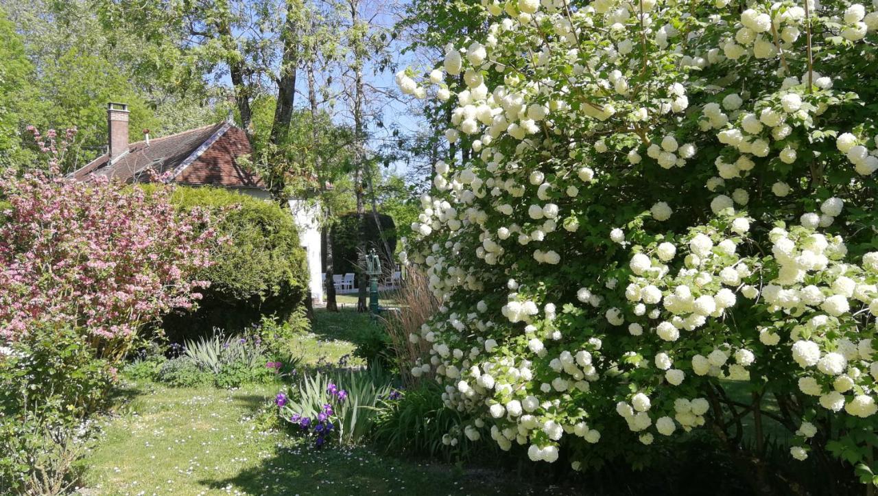 Domaine Du Carouge Hotel Lirey Eksteriør billede