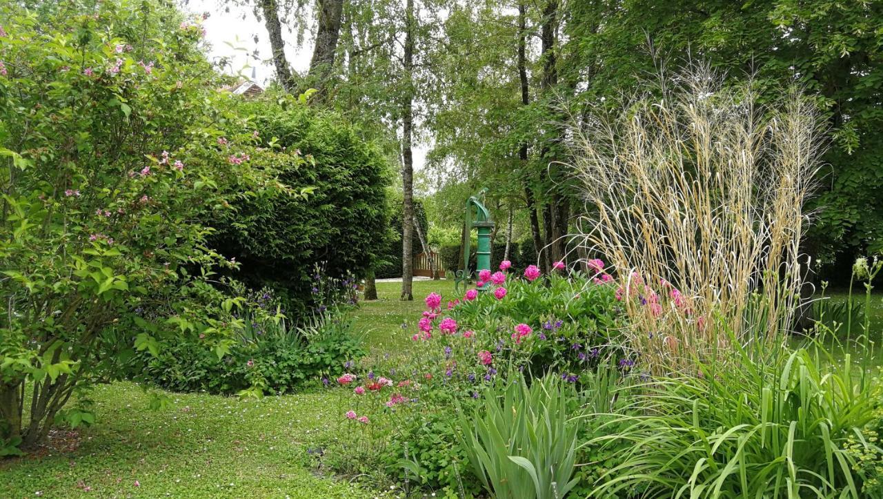 Domaine Du Carouge Hotel Lirey Eksteriør billede