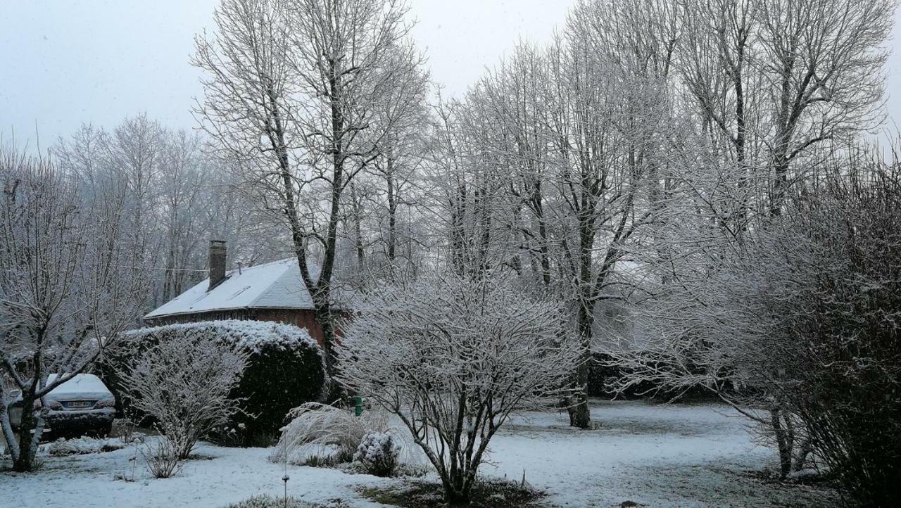 Domaine Du Carouge Hotel Lirey Eksteriør billede